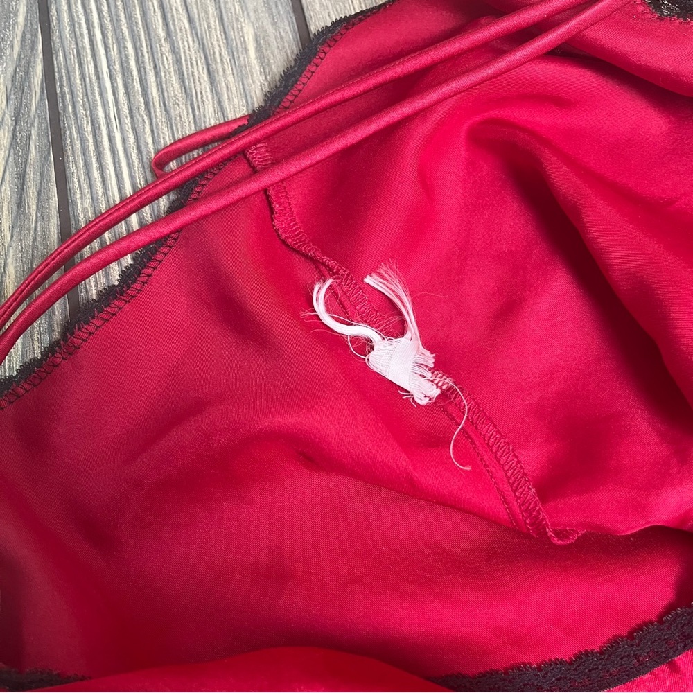 Vintage Vanity Fair Red Slip Dress Nightgown Made in USA Women's Med Black Lace - Picture 9 of 10